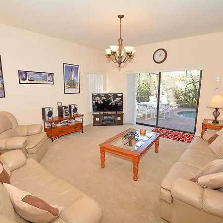 4 Bed 2.5 Bath Pool Home Close To Disney And Shopping